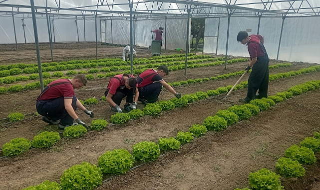 Gençler İçin Yeni Gelecek Kapısı