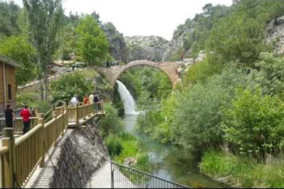 Clandras Köprüsü Karahallı Uşak